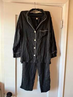 Sleepy Jones Marina Pajama Set Black 100% Silk